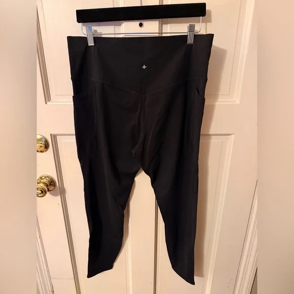 HALARA Black High-Waisted Leggings - Picture 2 of 7